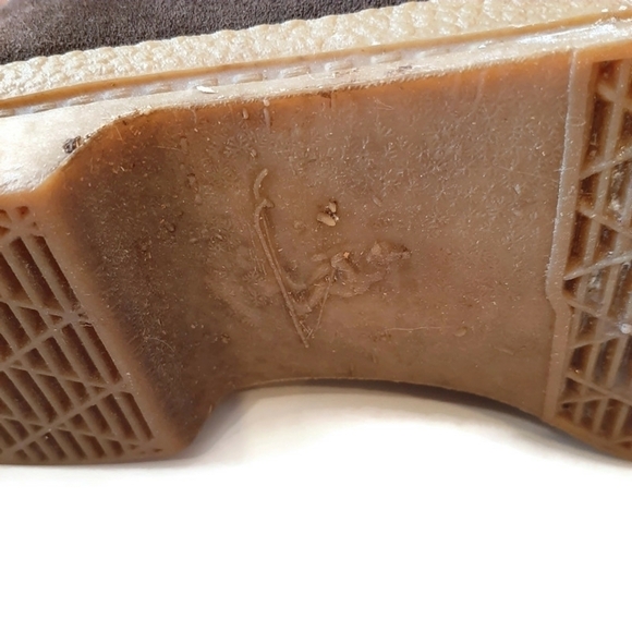 Vintage 60s Sherpa and Brown suede warm winter lace up booties.  Size 7 - Picture 5 of 8